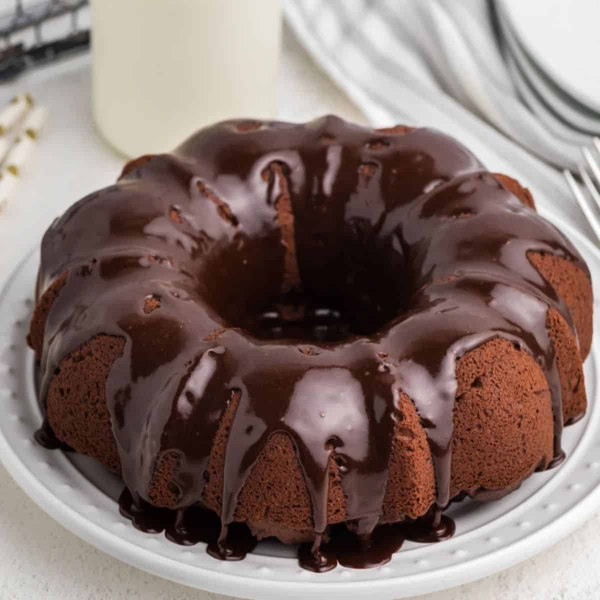 Air Fryer Chocolate Bundt Cake