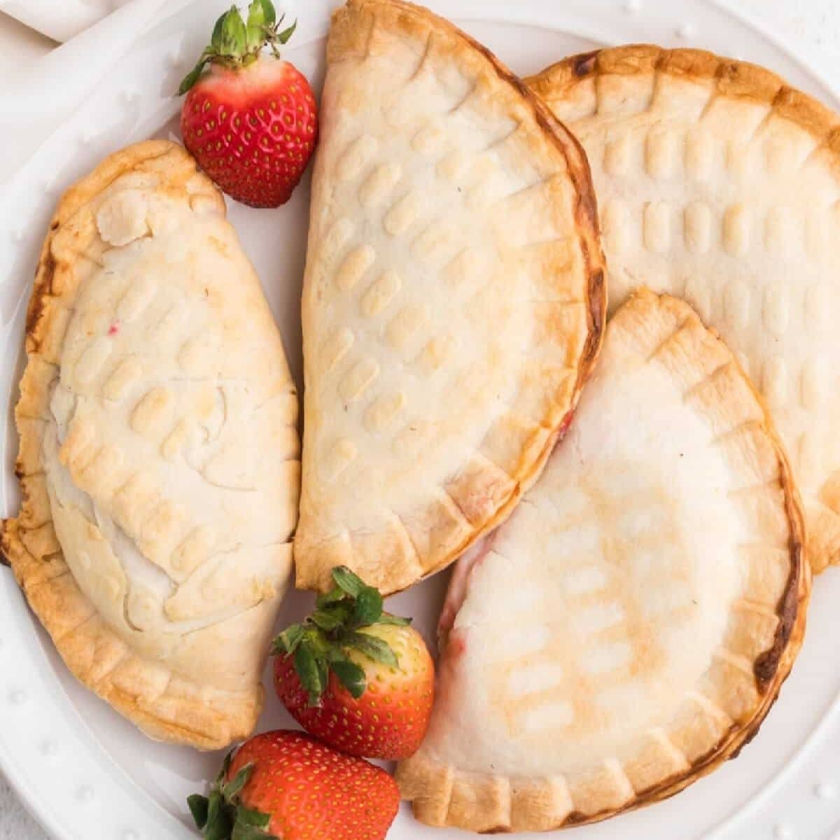Air Fryer Strawberry Cream Cheese Pie